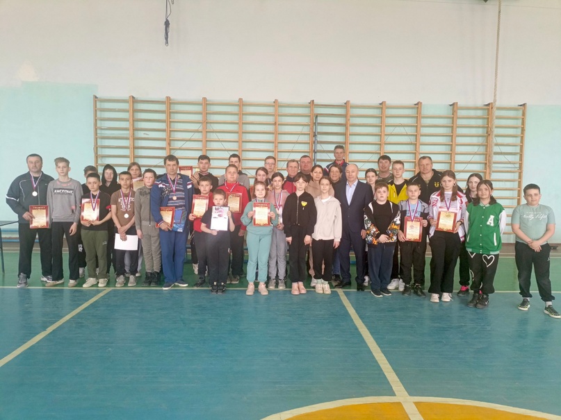 Районные соревнования по настольному теннису посвящённые памяти В. Г. Енцова полковнику Вооружённых сил РФ.